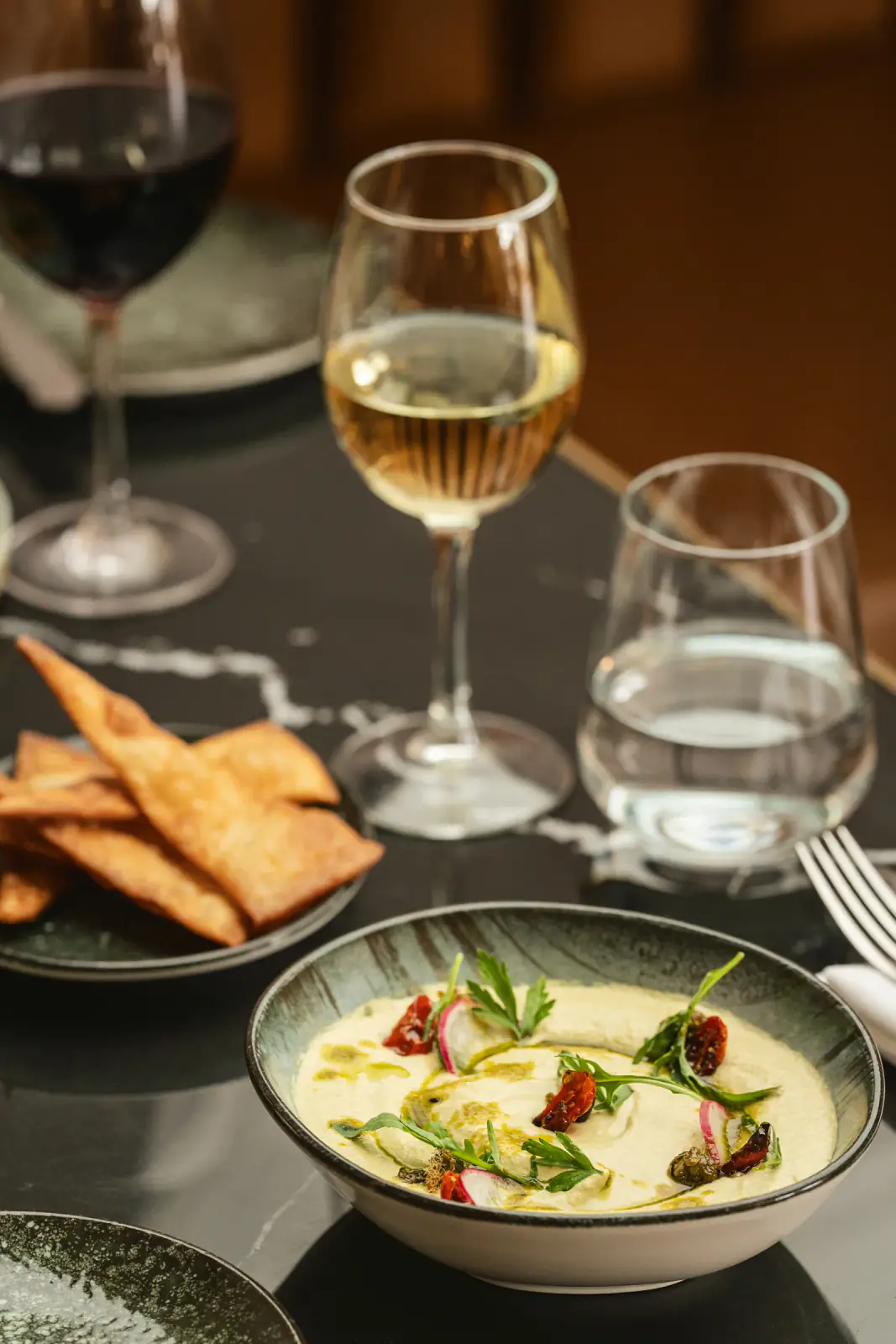 Tricky Tales — Marirot fes8016